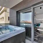 Lux Dolce - Private Hottub דירה