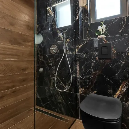 Lux Dolce - Private Hottub Apartman