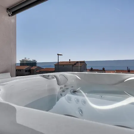 Apartment Lux Dolce - Private Hottub *
