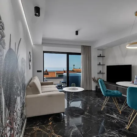 Lux Dolce - Private Hottub *